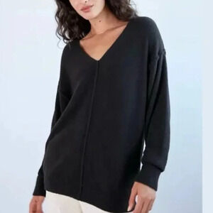 Aritzia Wilfred Free Hush Knit V-Neck Chenille Sweater Black  Size Medium